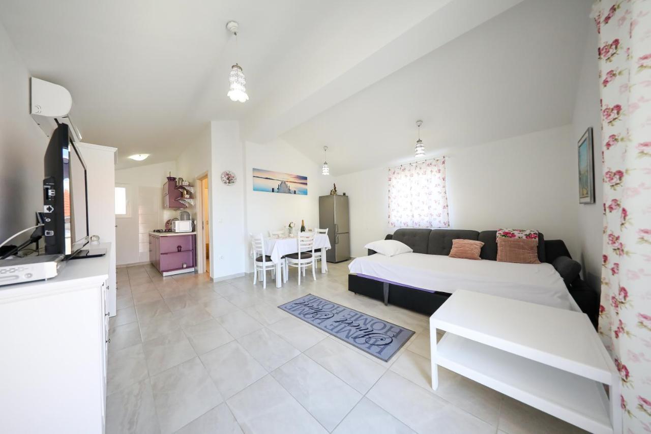 Holiday Home Ana Poljana  المظهر الخارجي الصورة